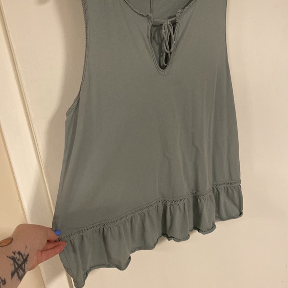 Abercrombie & Fitch women’s sleeveless top - Picture 3 of 9